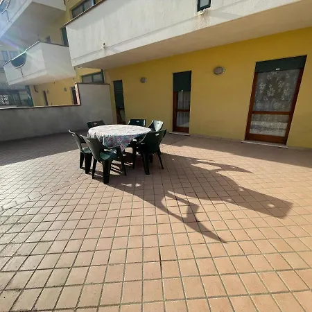 아파트 Mediterraneo - Agenzia Cocal 카오를레