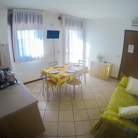 Mediterraneo - Agenzia Cocal 아파트 *